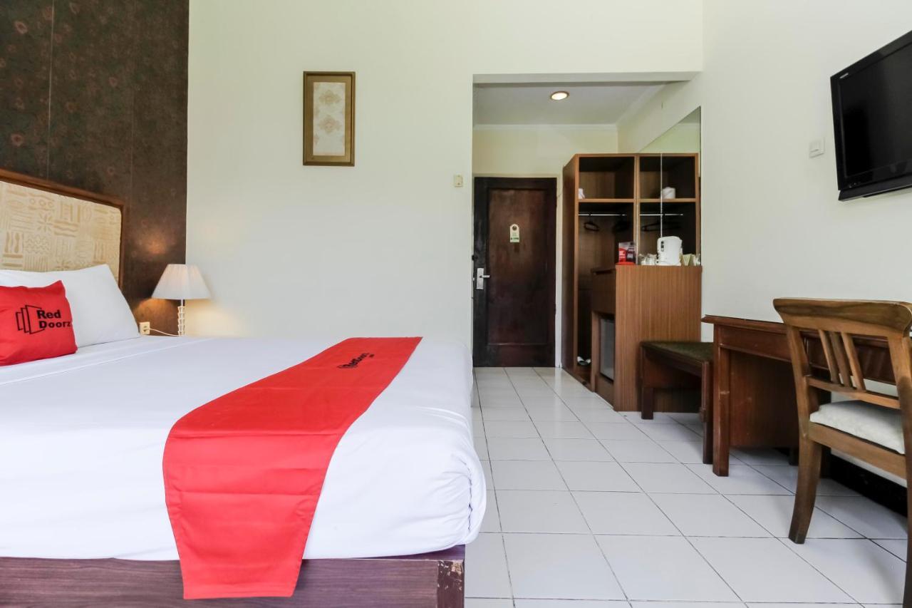 Reddoorz Plus Near Grage City Mall Cirebon Exteriér fotografie