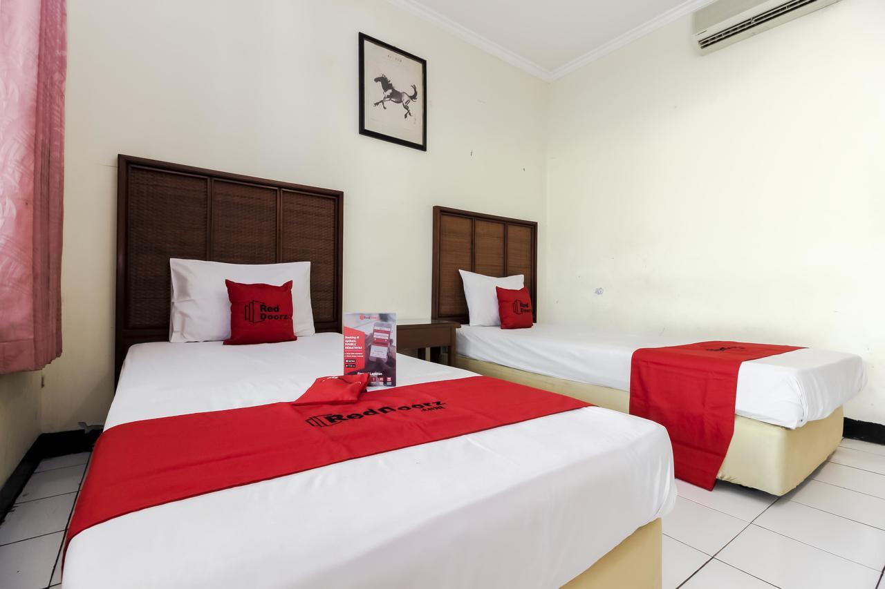 Reddoorz Plus Near Grage City Mall Cirebon Exteriér fotografie